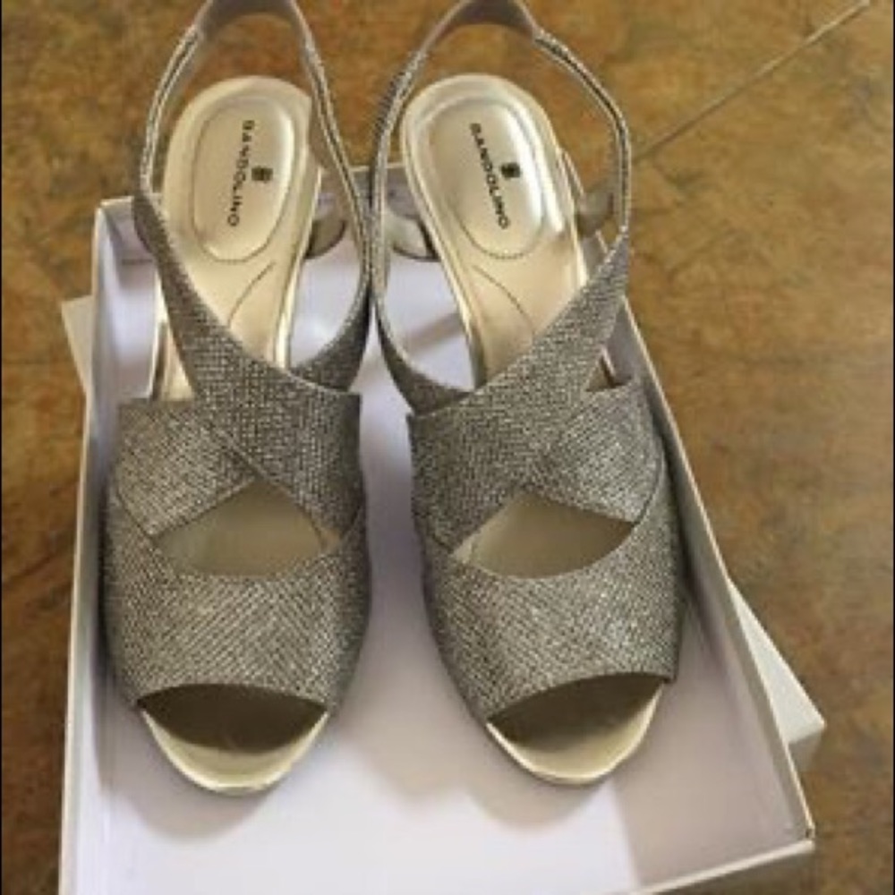 Shoes - Picture 4 of 5